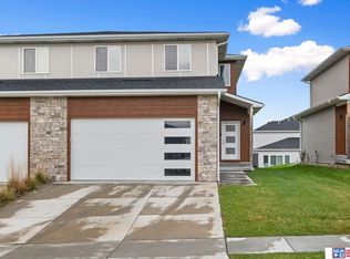 5024 W Amarillo Dr, Lincoln, NE 68528