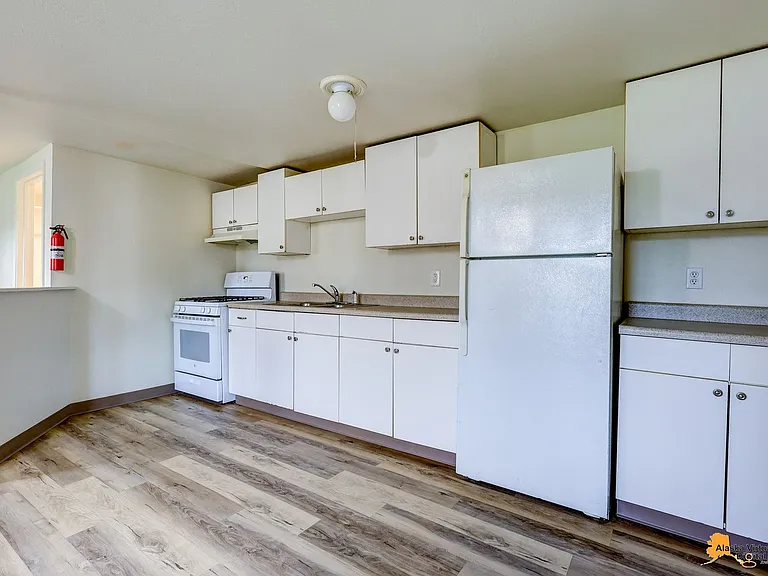 601 N Klevin St — Photo 30