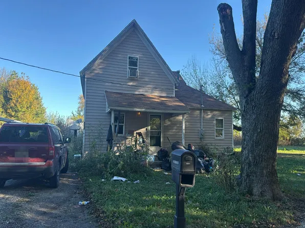 6091 Forest Third St, Forest, IN 46039