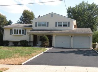 72 Annette Dr, Edison, NJ 08820