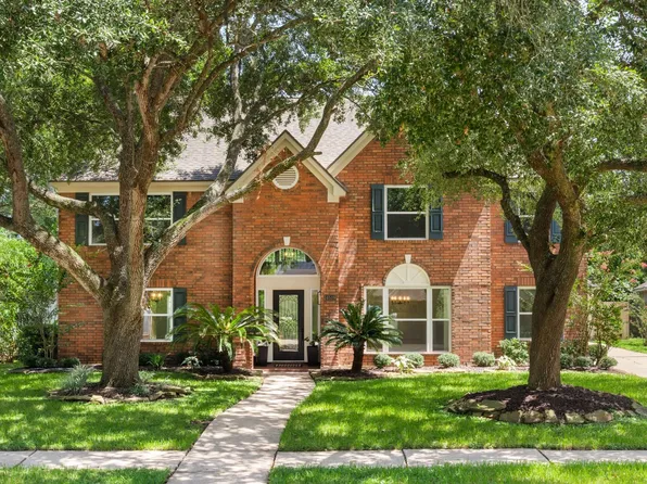 4519 Warwick Dr, Sugar Land, TX 77479