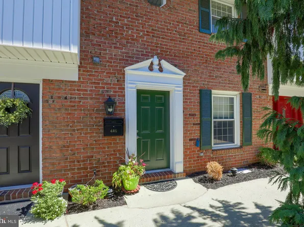 421 W Caracas Ave, Hershey, PA 17033