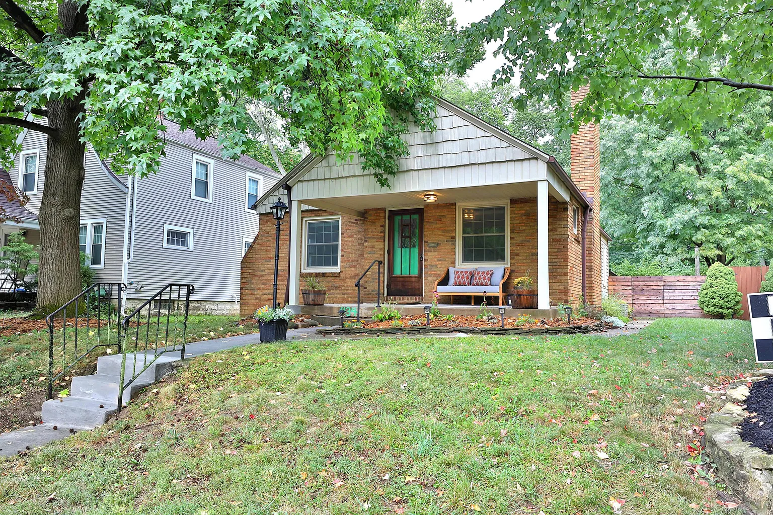434 E Como Ave photo 1