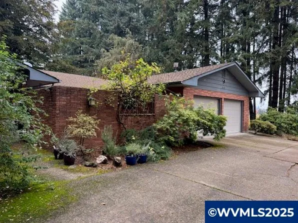 1642 NW Christmas Tree Ln, Albany, OR 97321