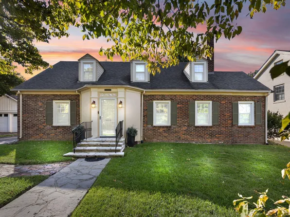 242 Henry Clay Blvd, Lexington, KY 40502