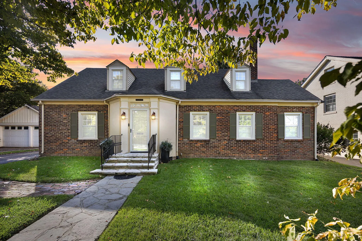 242 Henry Clay Blvd photo 1