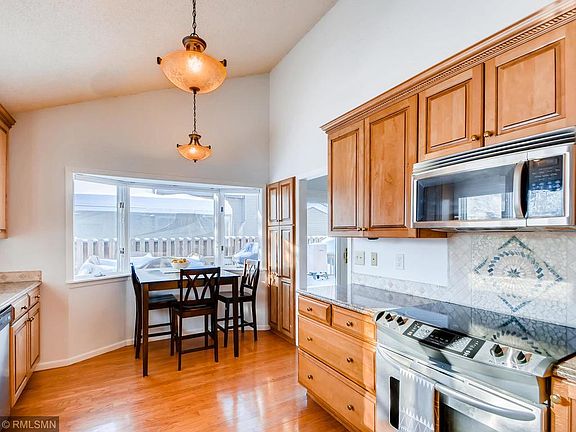 4th image of 5313 Carolyn Ln