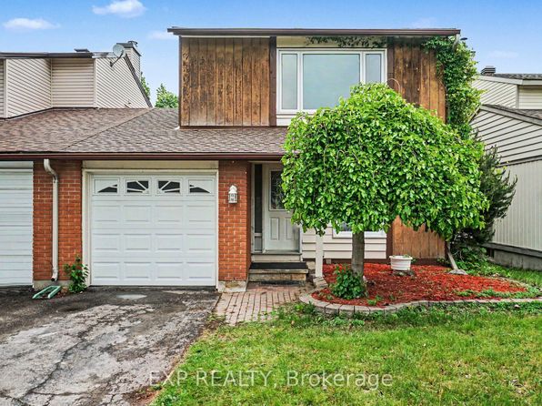 82 Sherway Dr, Ottawa, ON K2J 1N8