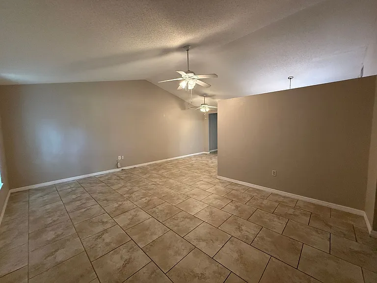 7733 Atherton Ave — Photo 3
