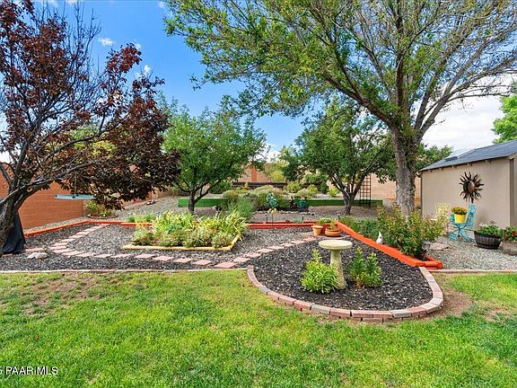 3rd image of 1566 Essex Way