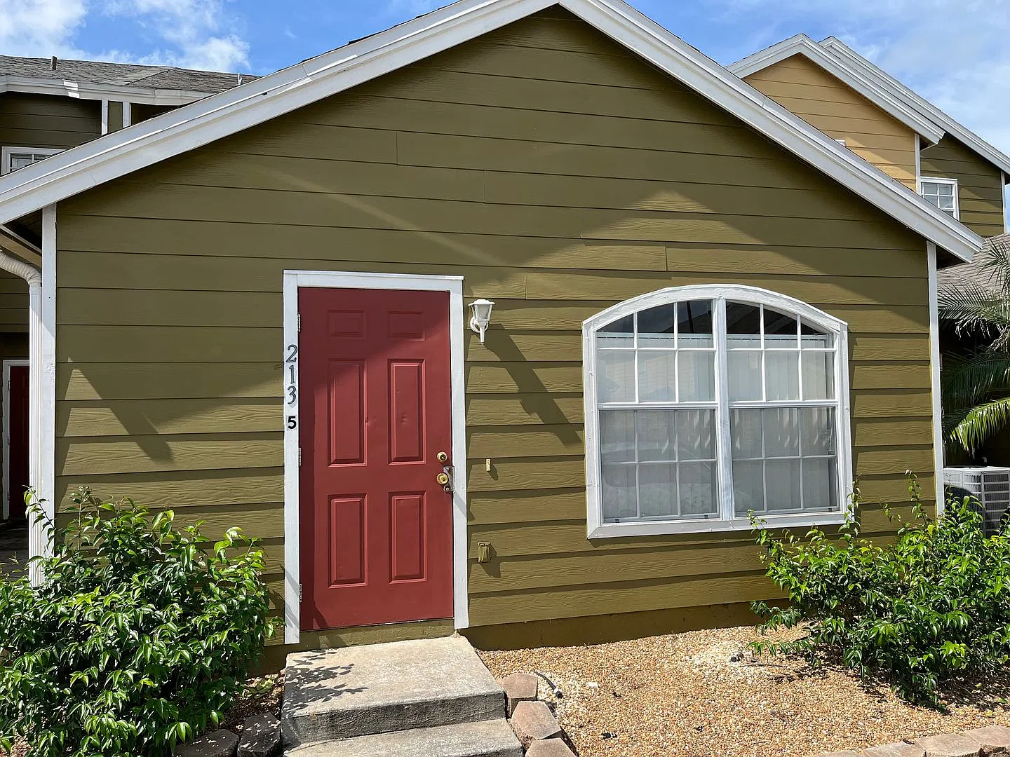 213 Washington Palm Loop - Lockout — Photo 1