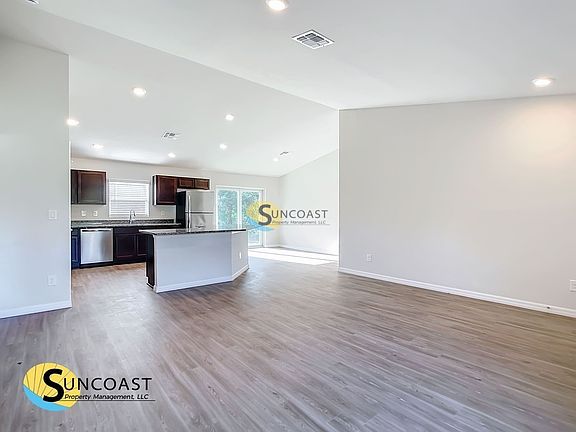 5th image of 20241 Peachland Blvd