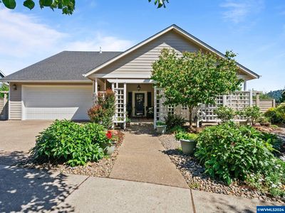 1638 Centennial Dr, Silverton, OR, 97381