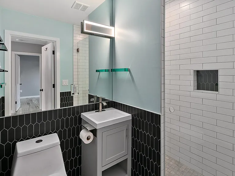 705 24th Ave #2 — Photo 9