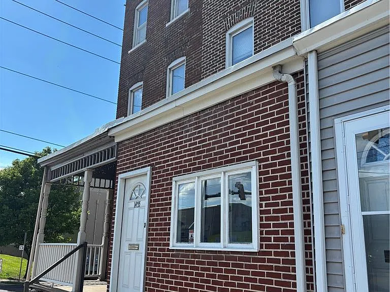 1455 W Tilghman St — Photo 2