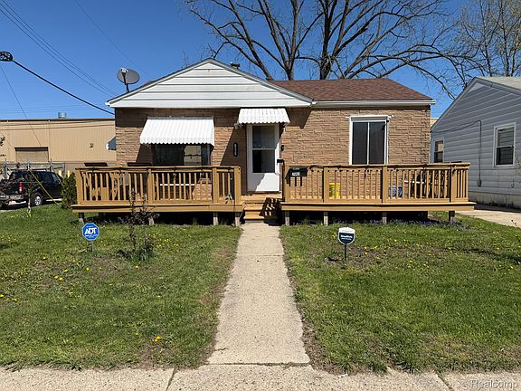 2nd image of 7003 Lozier Ave