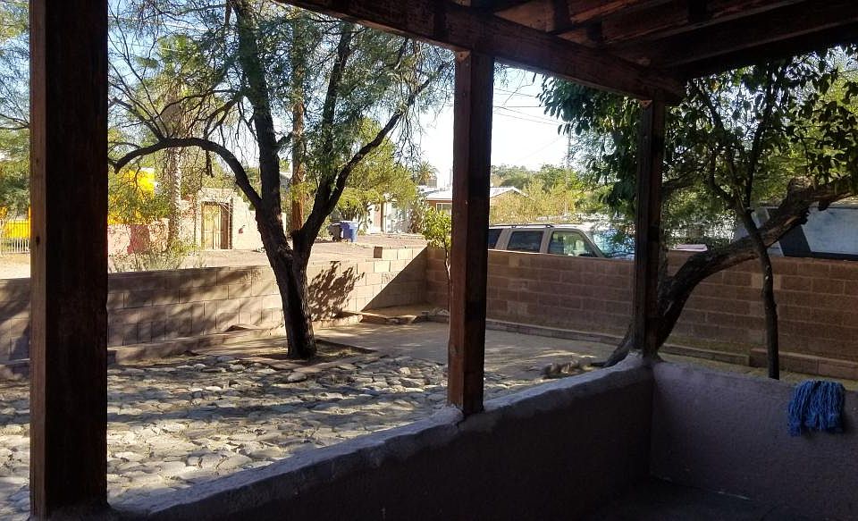 Patio/Yard