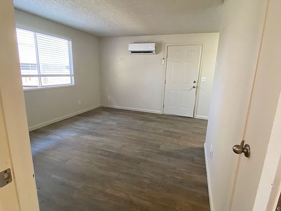 3rd image of 151 Seroba Cir APT 2