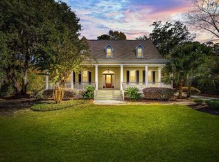 82 Red Squirrel Ln, Pawleys Island, SC 29585