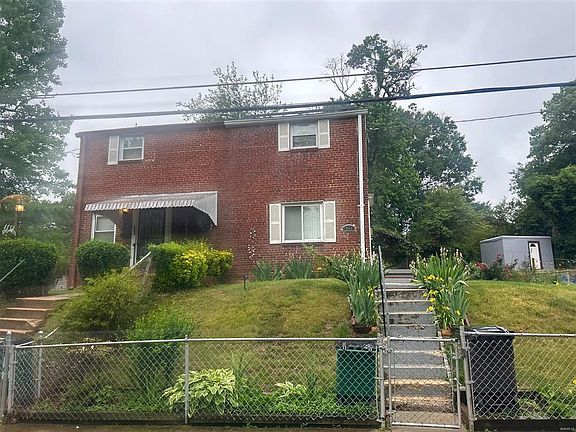 3rd image of 604 Cabin Branch Dr