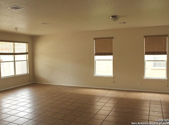 4th image of 7507 Gramercy Crst