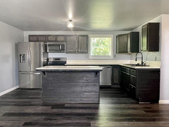 3rd image of 3227 Healy Ct