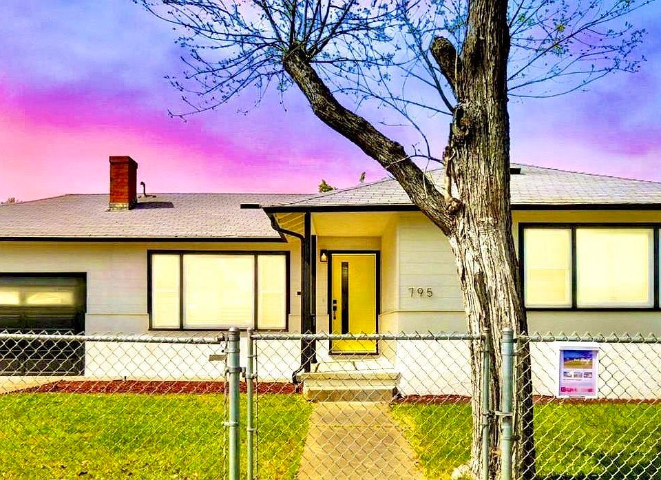 1st image of 795 Rosewood Ave