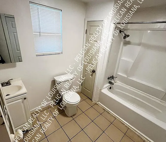 906 Oconnor St #B — Photo 4