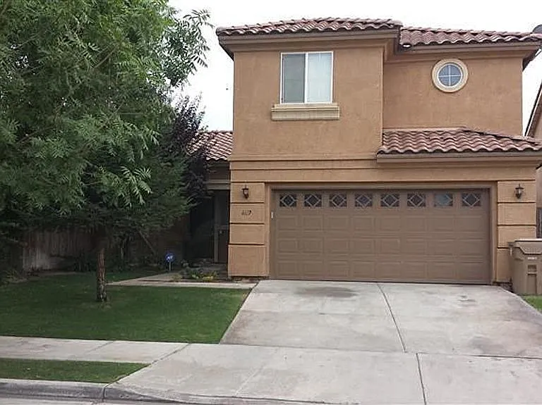 Hanford Dr — Photo 1