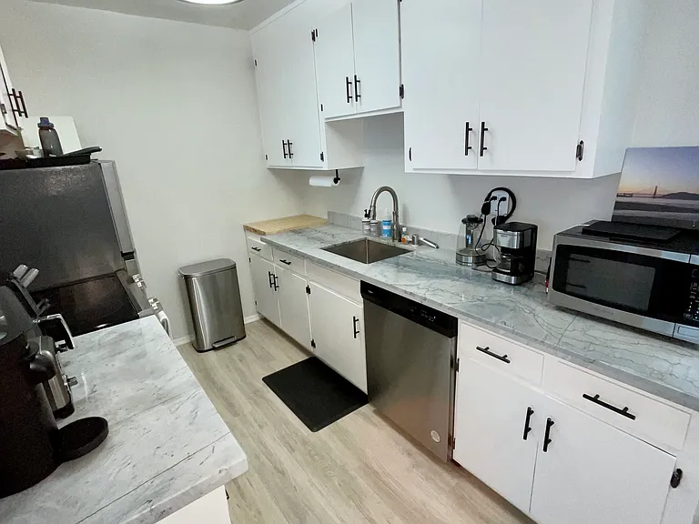 1601 Bridgeway #F — Photo 6