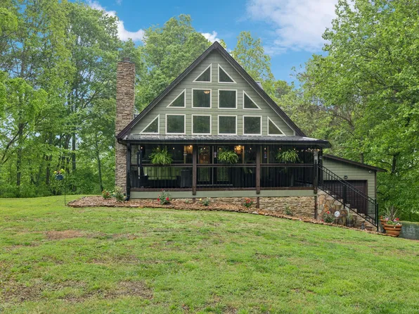 685 Hunters Landing Ln, Smithville, TN 37166