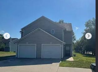 512 SW 6th St, Blue Springs, MO 64014