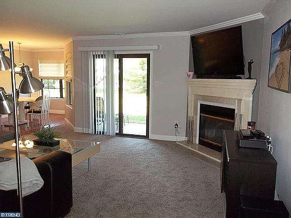 Family Room 4