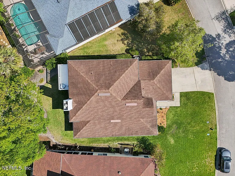6534 Burnham Cir — Photo 2