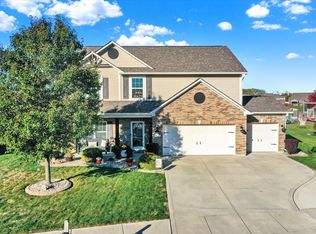 3250 S Courtney Dr, New Palestine, IN 46163