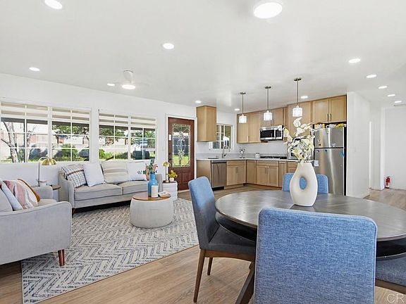 2nd image of 9462 Doheny Rd