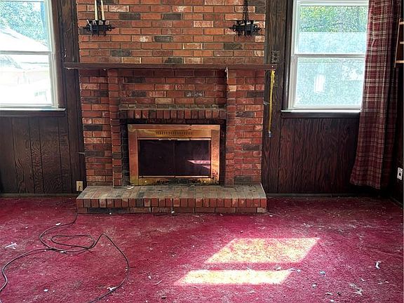 4th image of 11231 E 14th St S