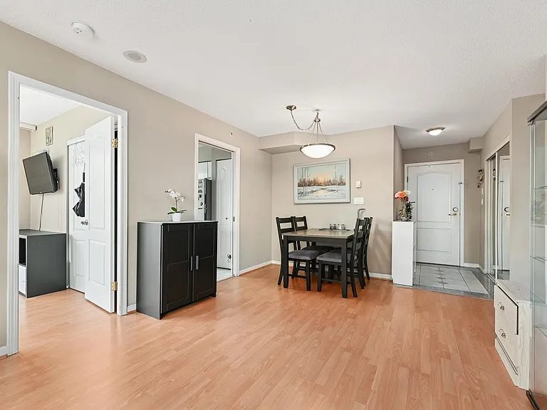 6191 Buswell St #90X — Photo 8
