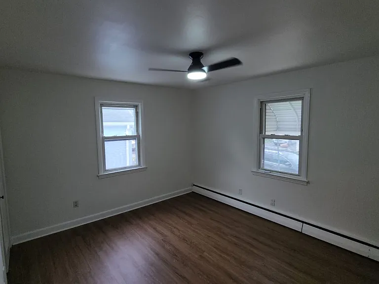1600 Mildred Ave — Photo 9