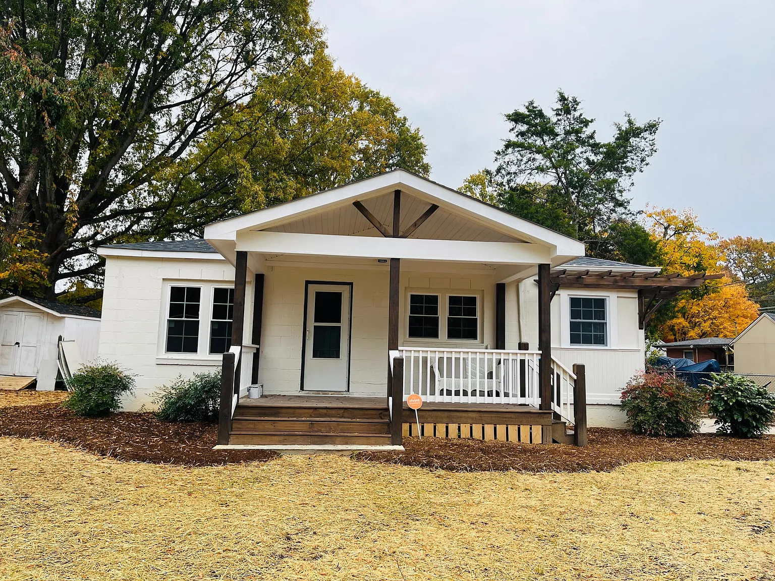 3004 Joan Ave — Photo 2
