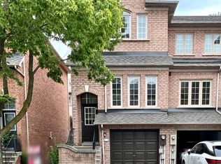 25 Bluewater Ct #6, Toronto, ON M8V 4A7