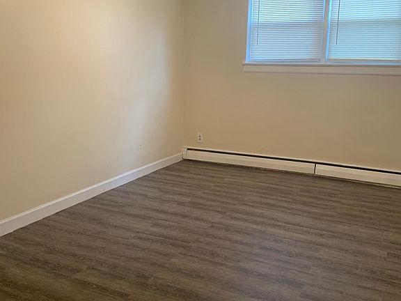 3rd image of 79 Hopkins Pl APT A1