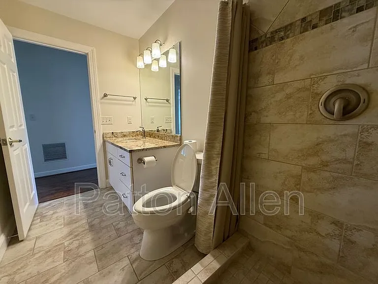 1465 S Lakeshore Dr #E2 — Photo 18