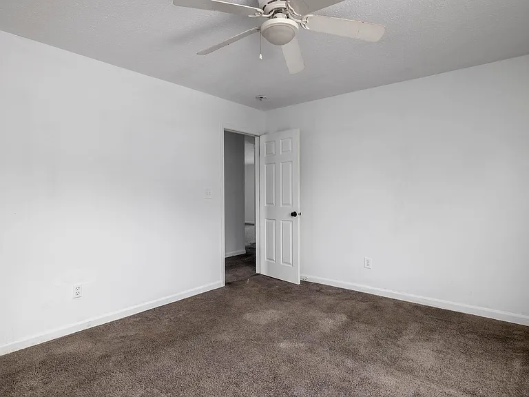 16776 Greensboro Dr — Photo 13