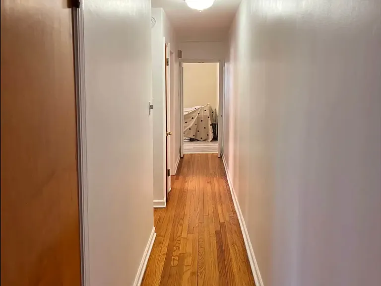 6233 N Kedzie Ave #2N — Photo 4