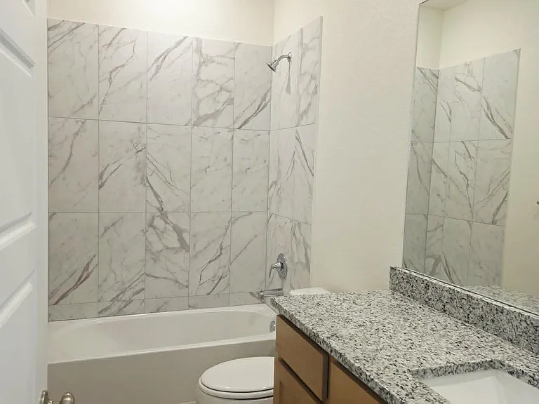 3805 Sugar Hackberry Trl #B — Photo 6