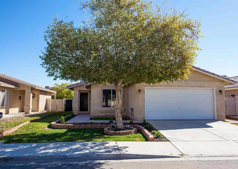 1st image of 4467 S Jasmine Ave