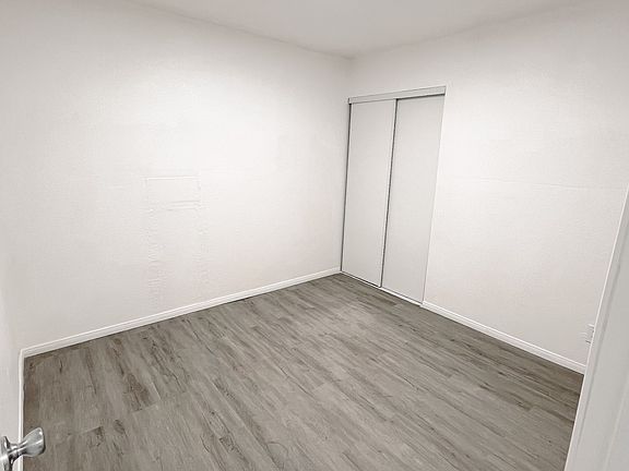 4th image of 4458 Dobbs Rd #4458