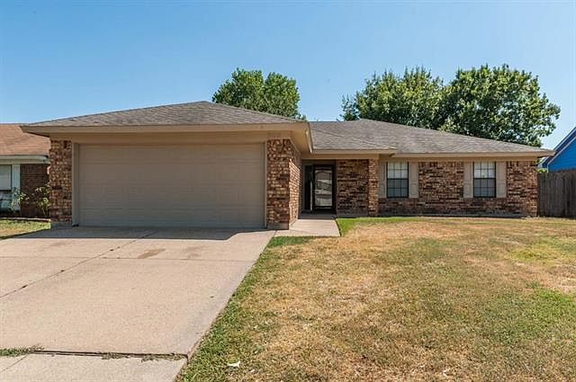 1st image of 326 Iberis Dr