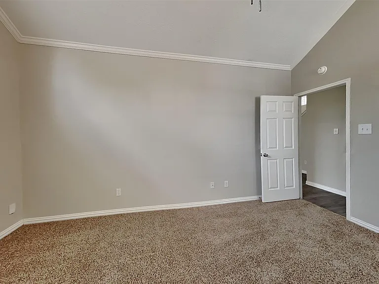 1703 Calmar Dr — Photo 9